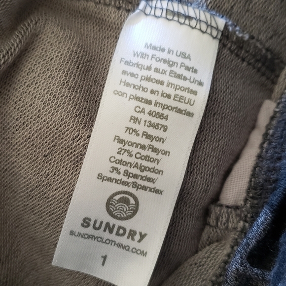 Sundry cropped  pocket jogger size Small - Picture 8 of 9
